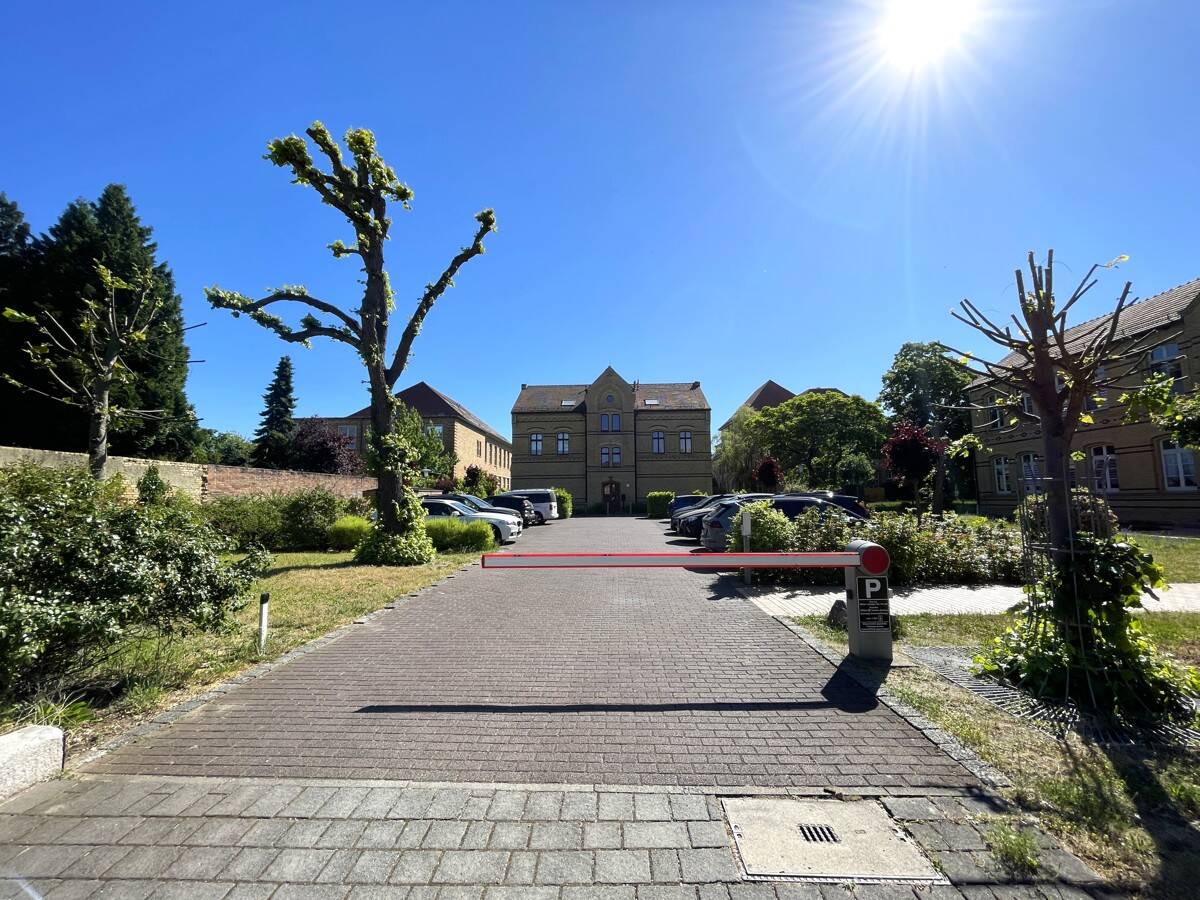 Stellplatzbereich mit Lichtschranke 