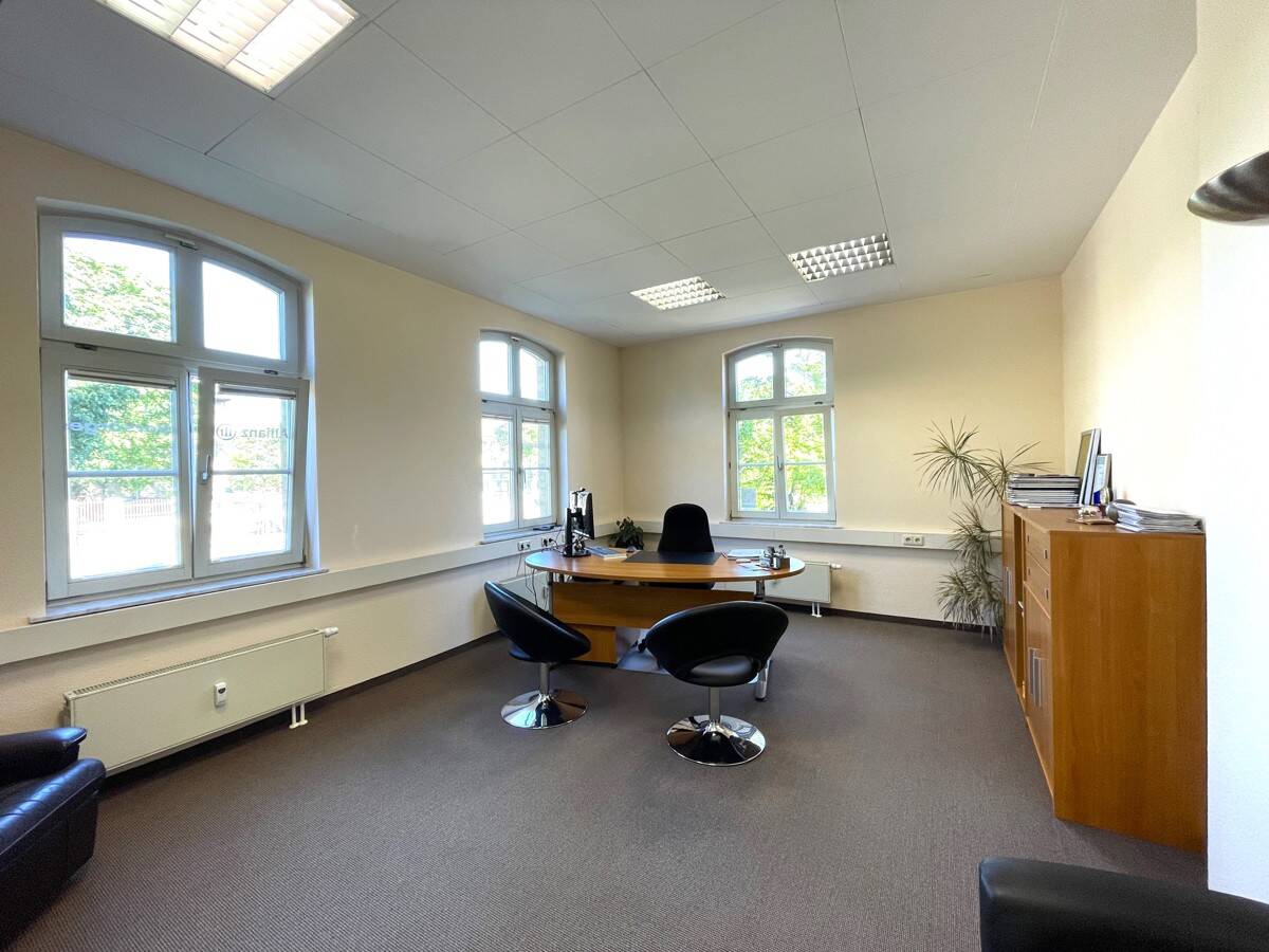 HG (EG), Gewerbe / Büro (Leiter) 