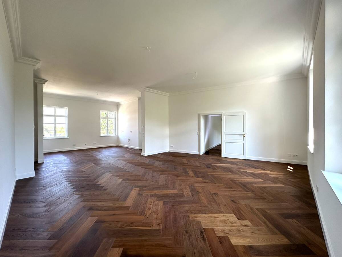 Wohnen / Essen mit Blick zur Küche