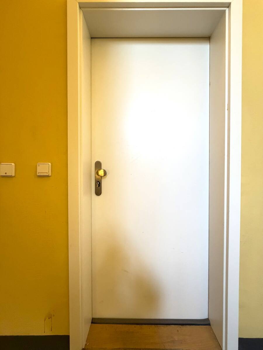 Wohnungseingangstür EG - Bahnhofstraße 13