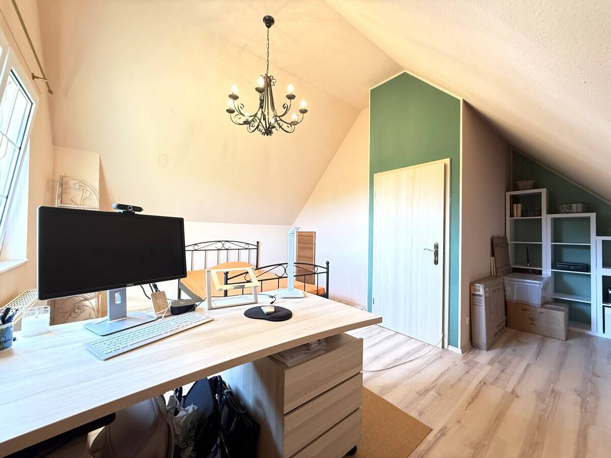 Spitzboden (Büro und Gäste)