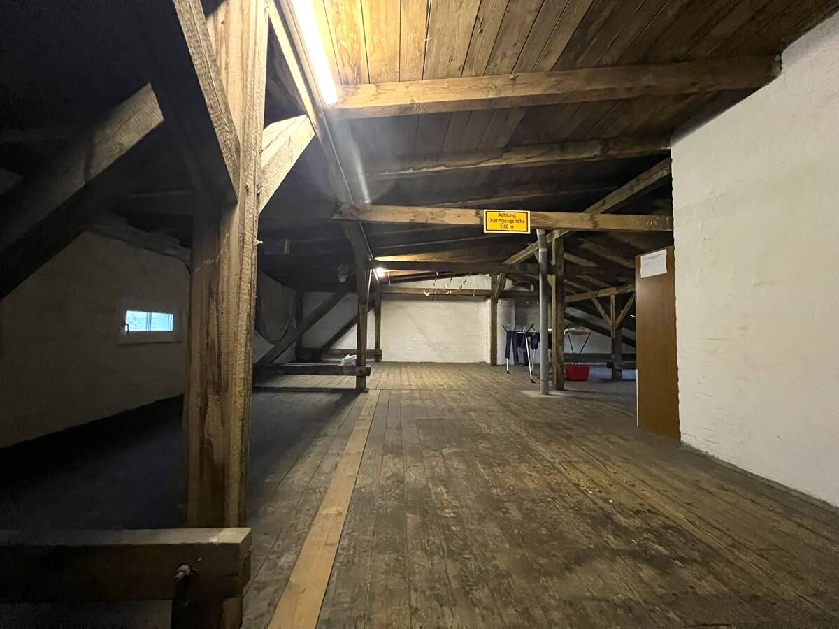 Dachboden/ Wäscheboden