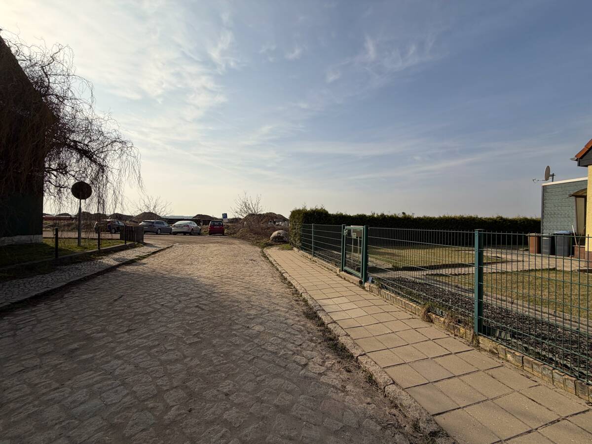 Straßenansicht