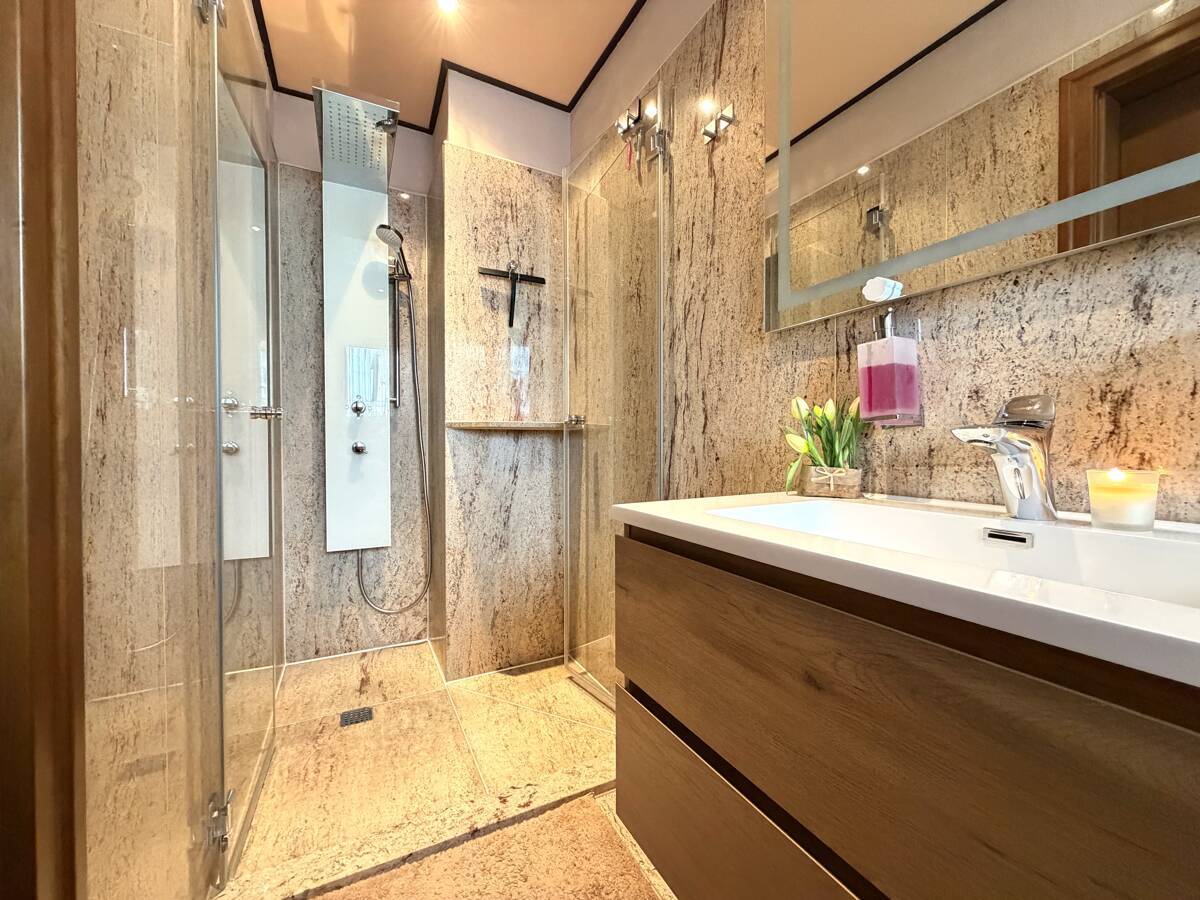 Badezimmer Erdgeschoss