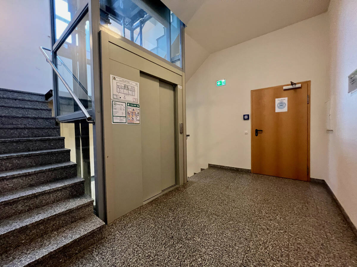 Treppenhaus 1. OG