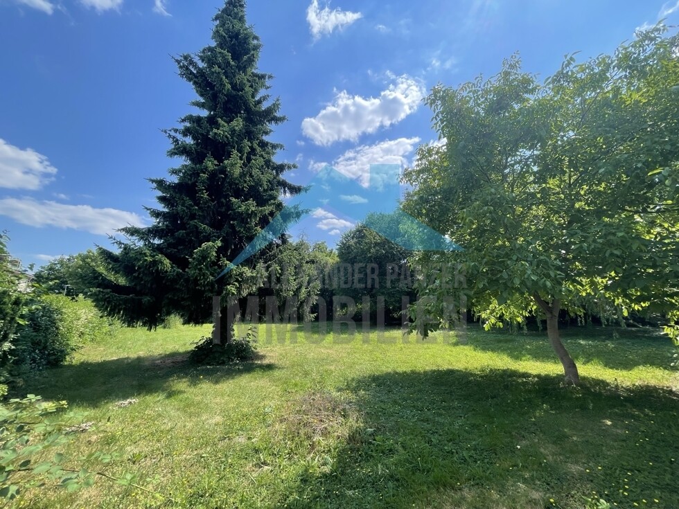 Parkähnliches Grundstück