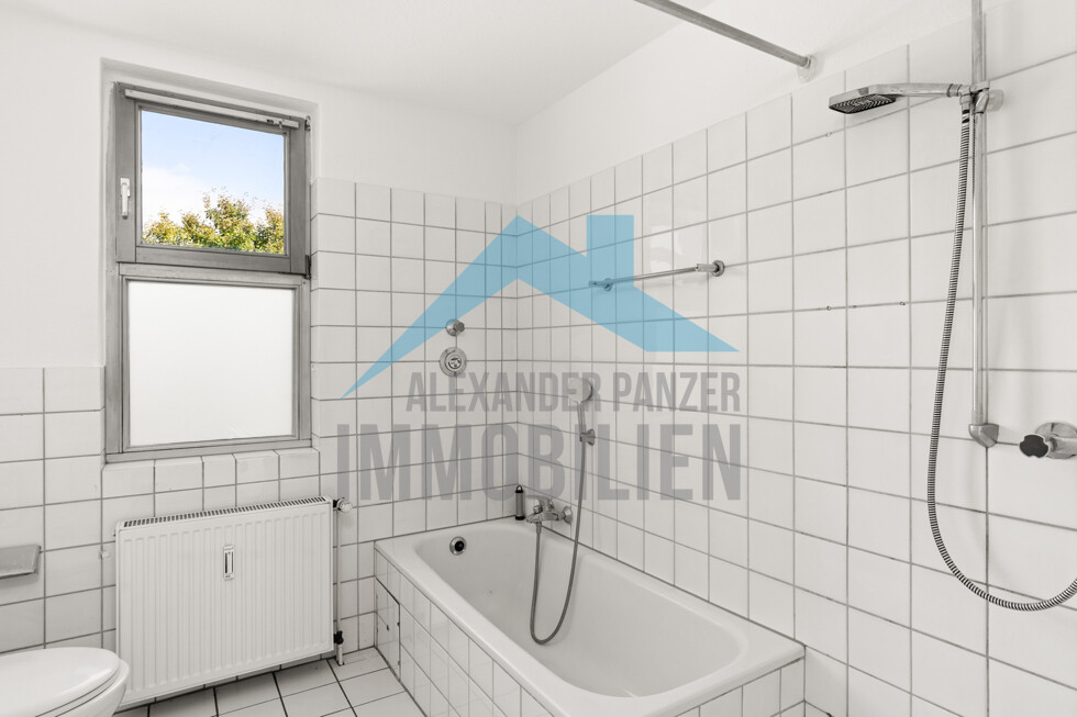 Badezimmer 1.OG links