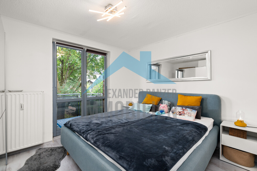 Schlafzimmer 1.OG rechts 