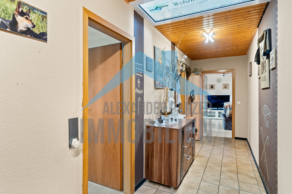 Wohnung links - Dachgeschoss