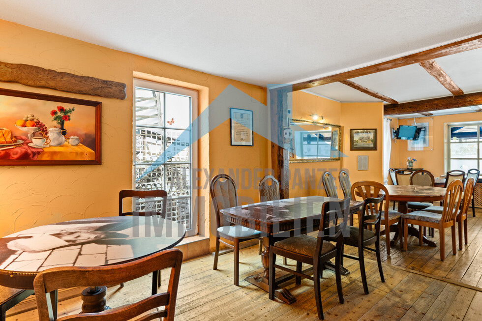 Verkaufsraum & Café