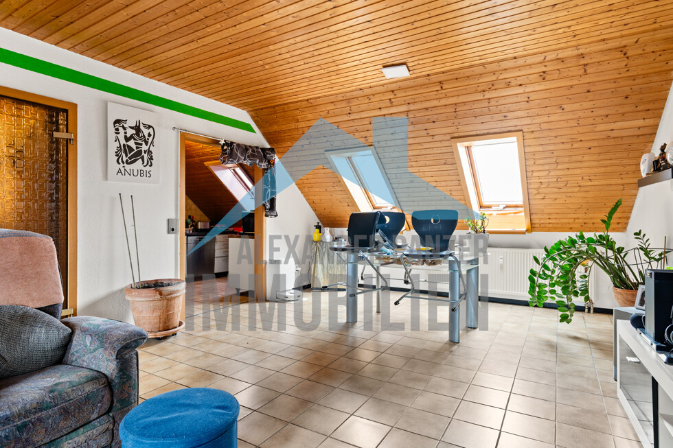 Wohnung links - Dachgeschoss