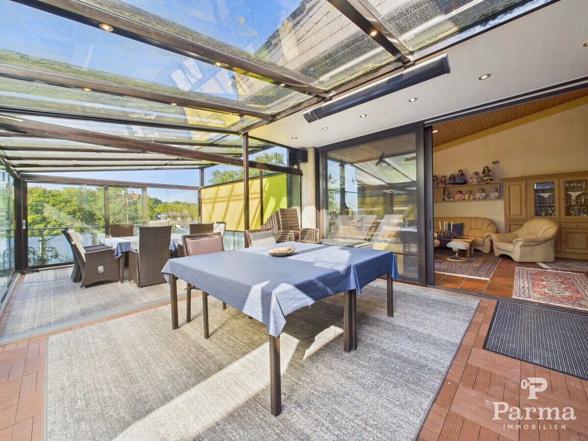 überdachte Terrasse