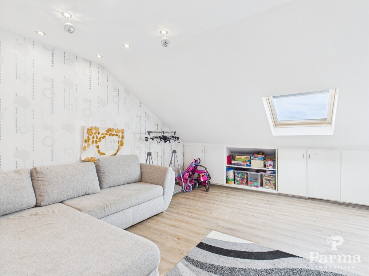Wohnzimmer DG