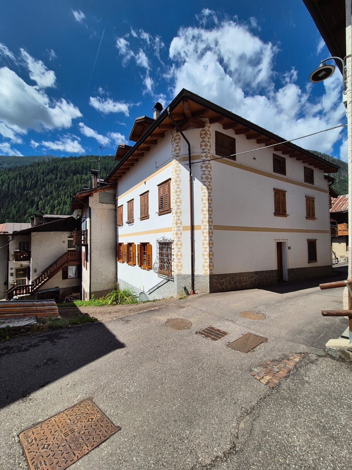 ESTERNO