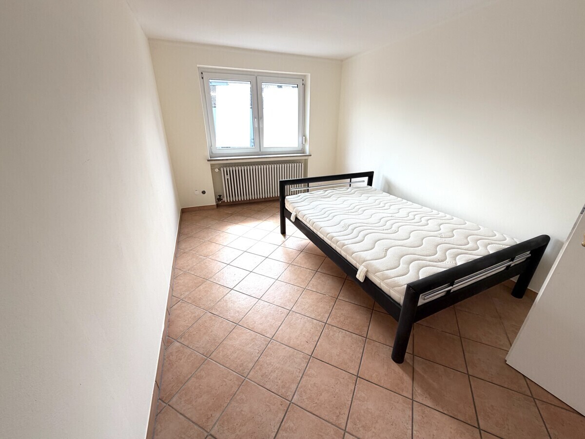 Zimmer 1 OG