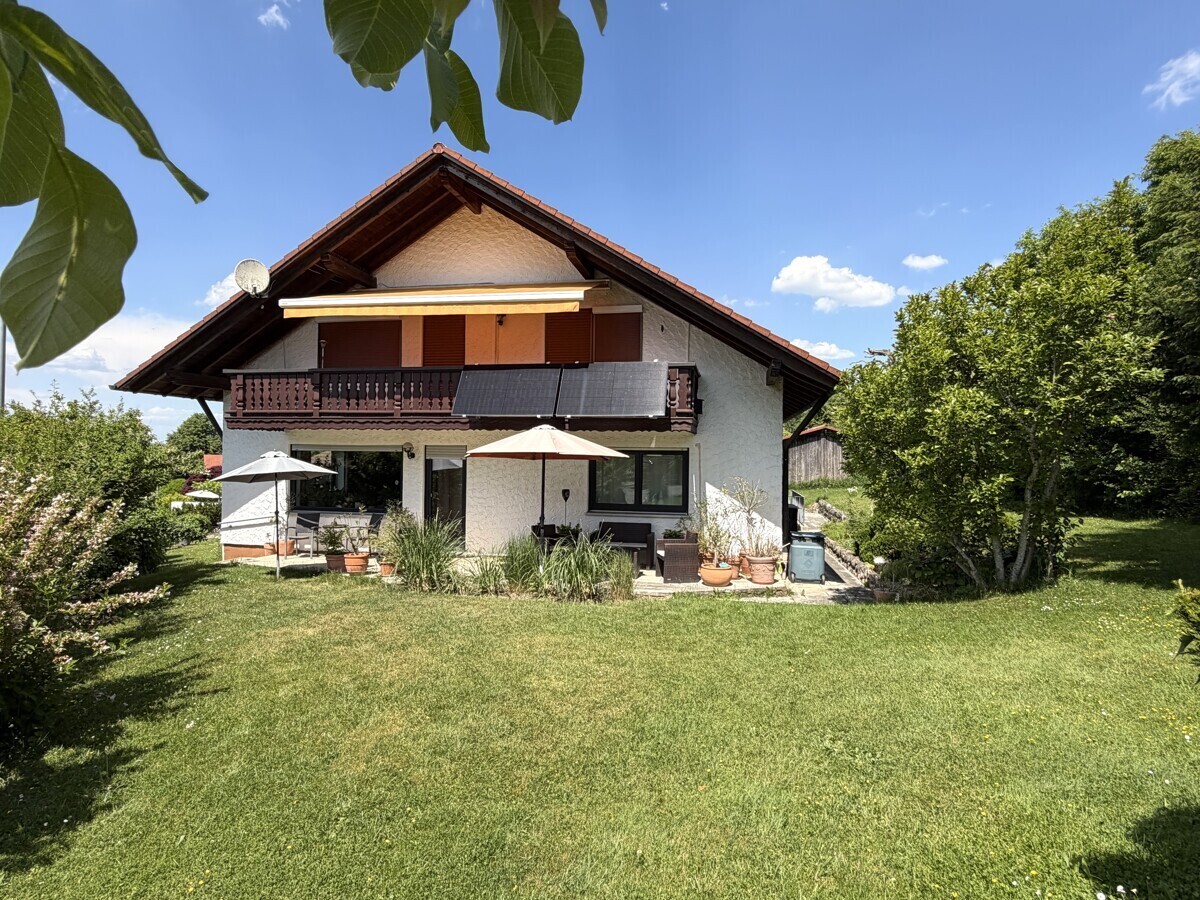 Terrasse 1 / Grünfläche
