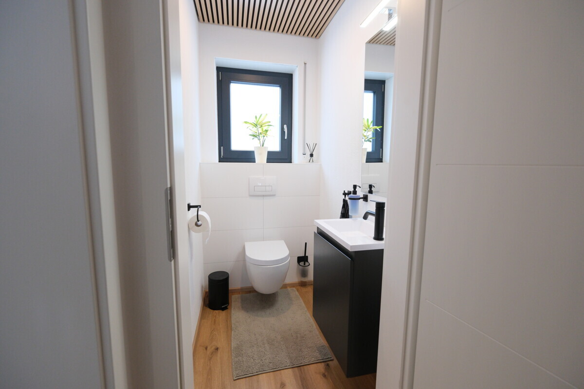 Separates Gäste-WC
