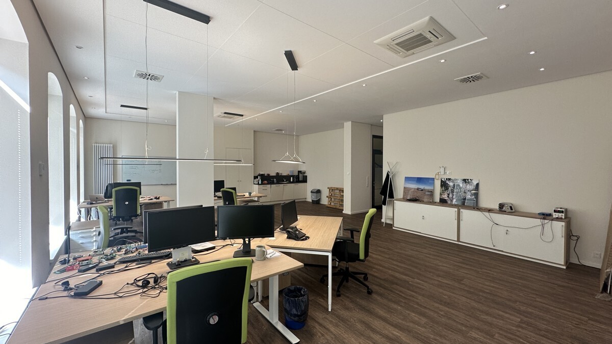Büro 6