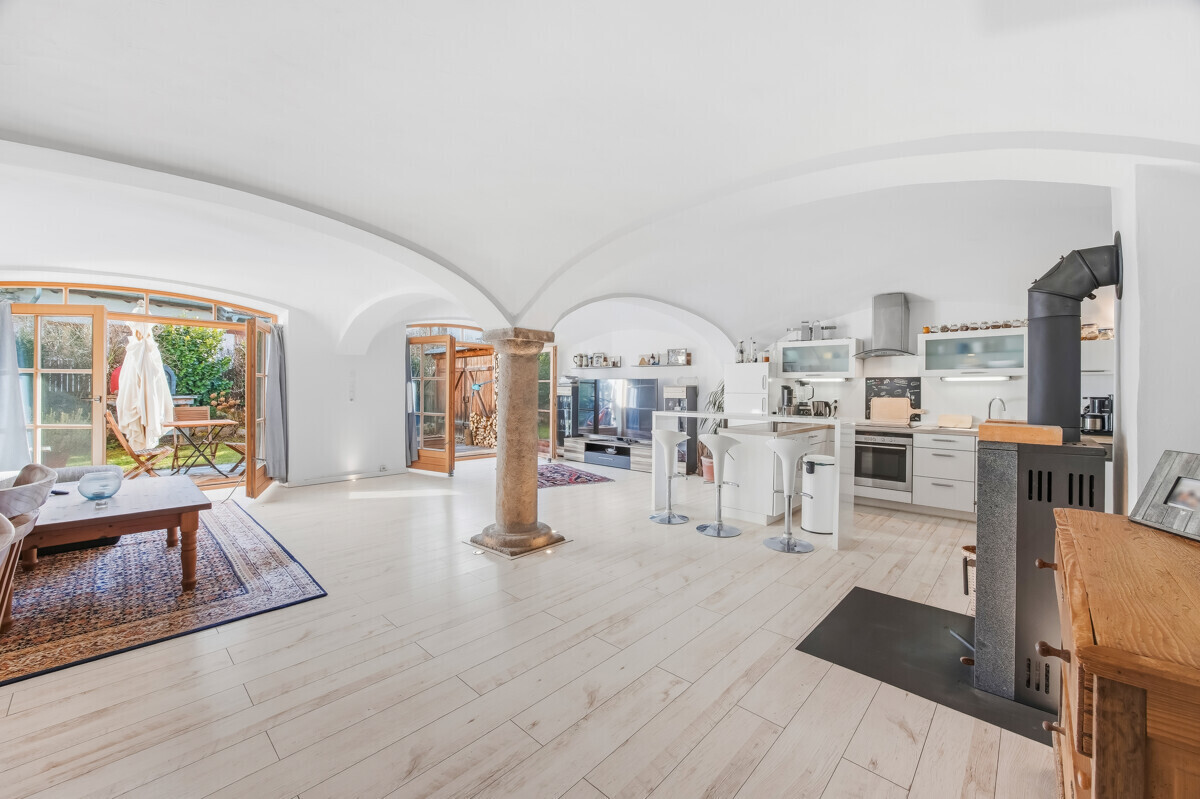 Kaminofen im Erdgeschoss