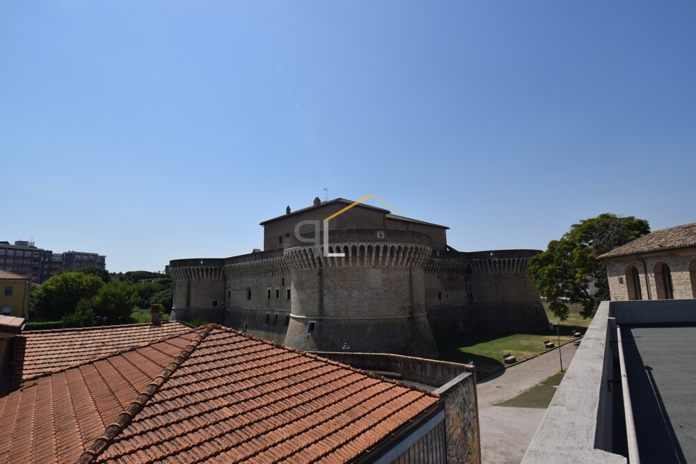 Tetto vista Rocca Roveresca