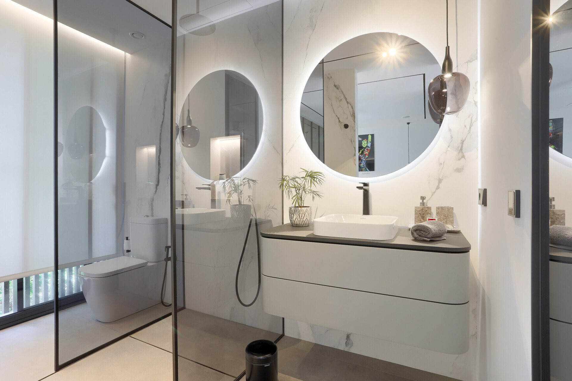Bedroom 2 en suite 1 - 2