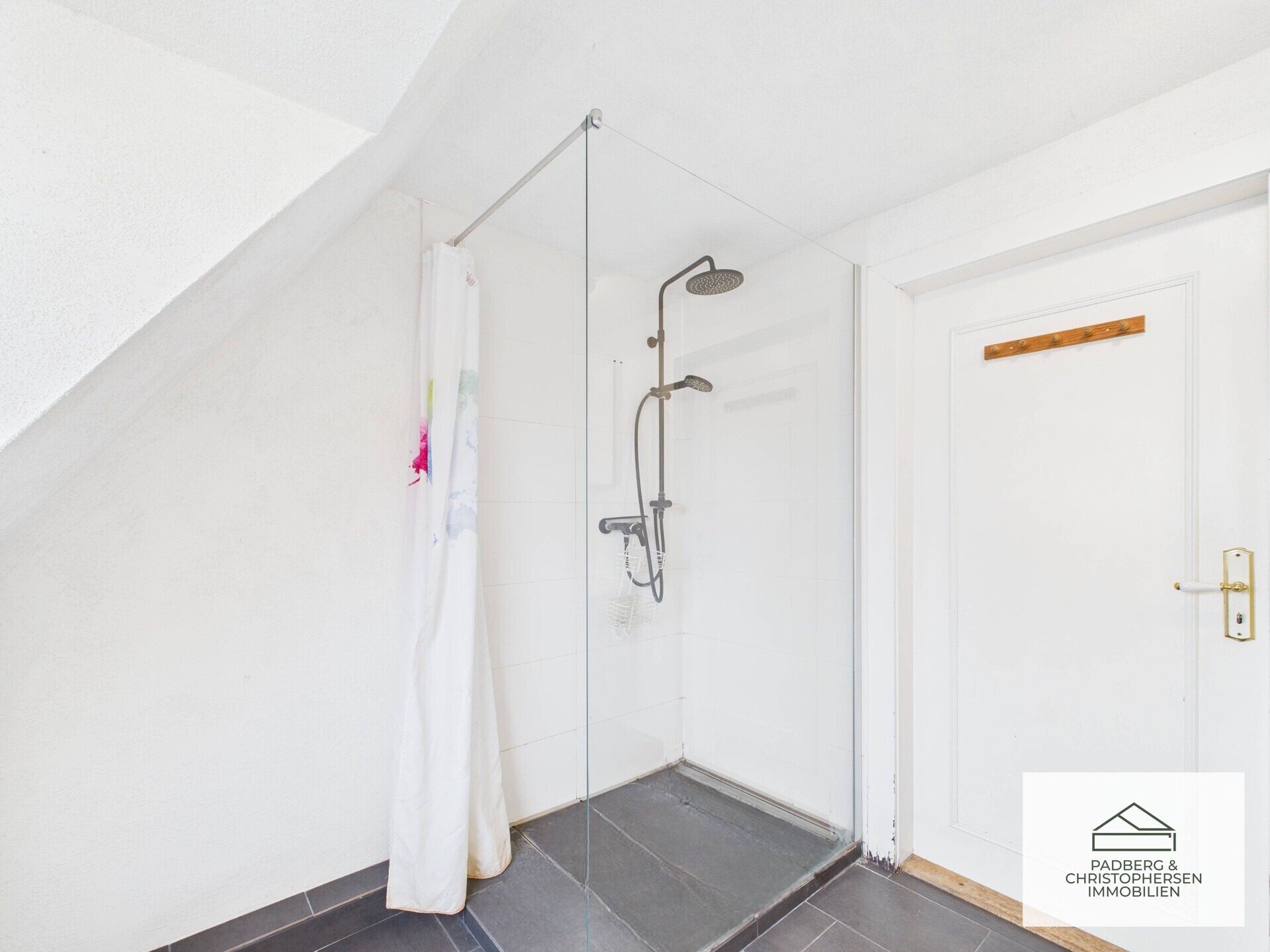 Badezimmer Ansicht IV