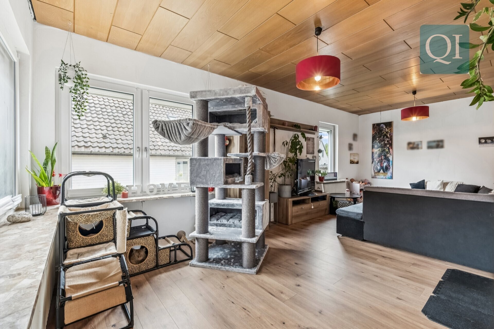 QI-6903 Eingang Wohnzimmer