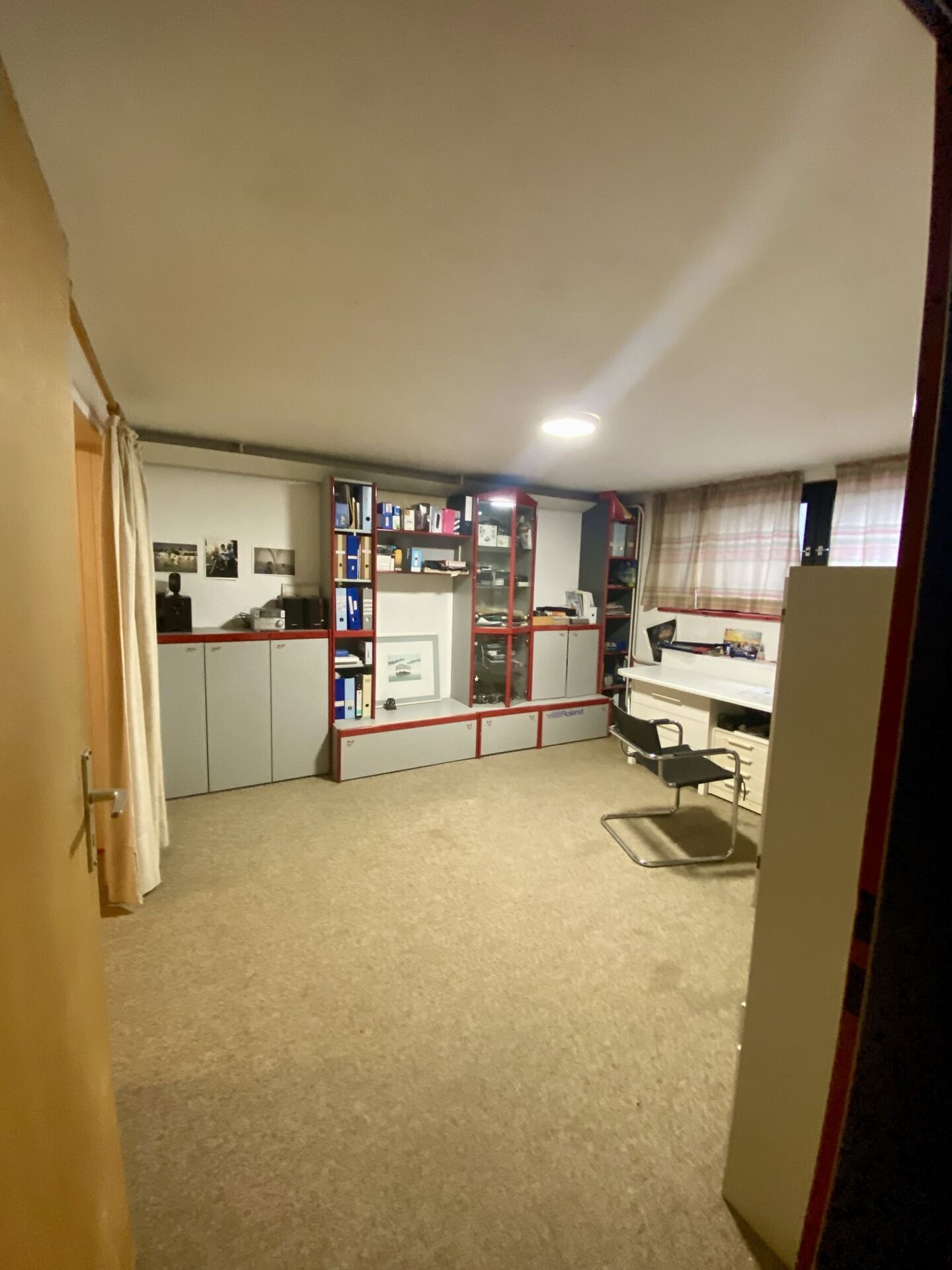 Keller Zimmer 