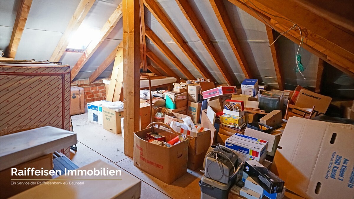 RAIBA IMMO - Wohnen am Sonnenhang 1 - Dachboden