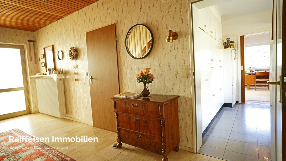 RAIBA IMMO - Wohnen am Sonnenhang 1 - Eingangsbereich 2