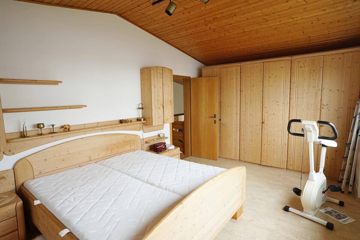 18 - B61 Schlafzimmer2