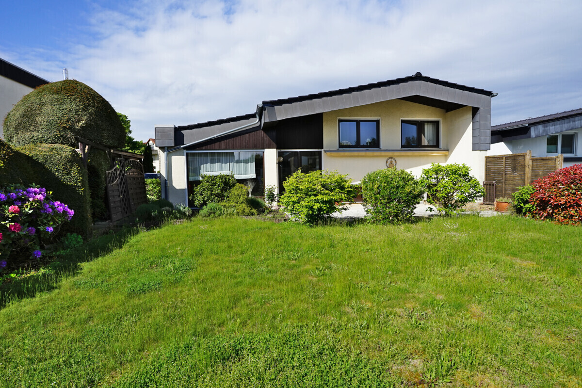 33 - B61 Garten