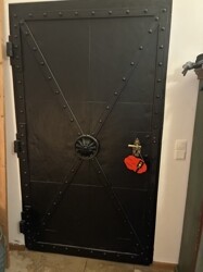 Antike Badtüre