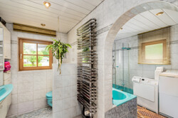 Badezimmer EG