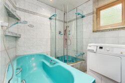 Badezimmer EG