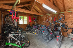 Fahrradhaus innen