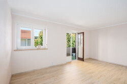 Wohnzimmer_Balkon