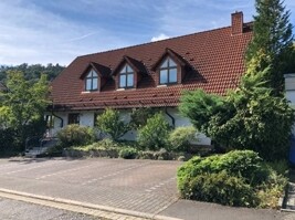 i29