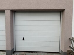 i4
