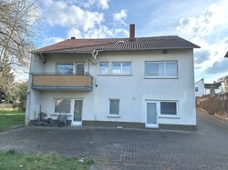 i08