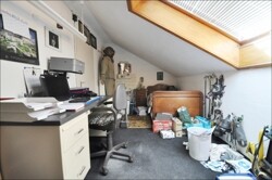 zusätzliches, separates Zimmer im DG