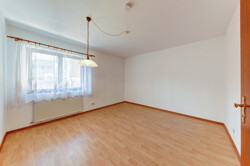 Schlafzimmer 2-7