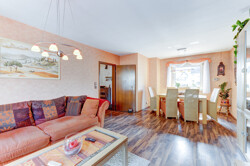 Wohn- und Esszimmer_Haupthaus