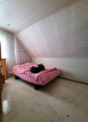 Schlafzimmer DG