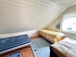 Schlafzimmer DG.