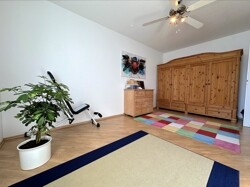 Schlafzimmer 1 Ansicht 2