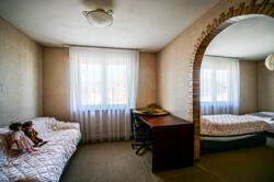 Haupthaus OG  Zimmer 1