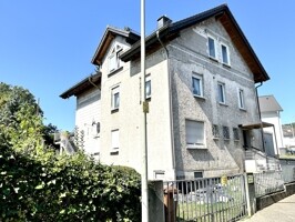 Straßenseite 