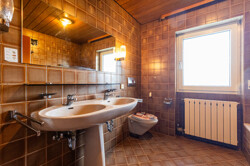 Badezimmer_Ansicht1