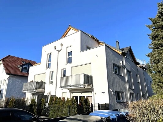 Haus_Außenansicht (002)